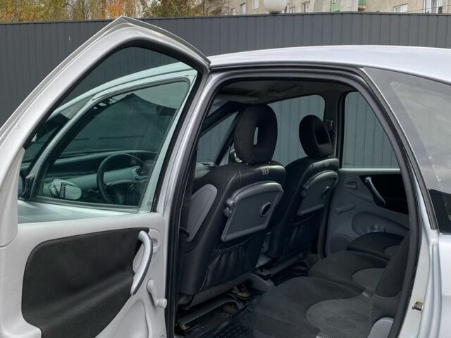 Ситроен Ксара Пикассо 2006 в Ивано-Франковске на Automoto.ua Серый Ситроен Ксара Пикассо, объемом двигателя 1.6 л и пробегом 241 тыс. км за 2600 $, фото 5 на Automoto.ua