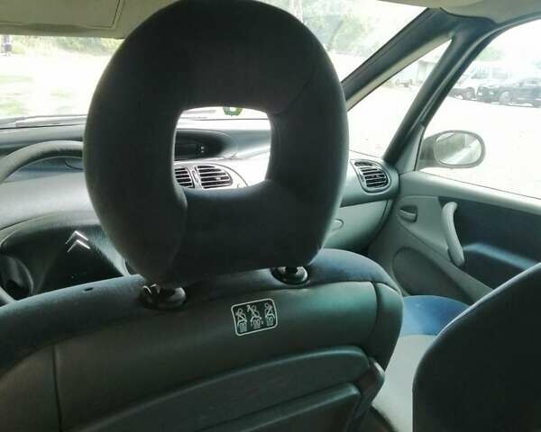 Сірий Сітроен Ксара Пікассо, об'ємом двигуна 1.6 л та пробігом 340 тис. км за 3500 $, фото 10 на Automoto.ua