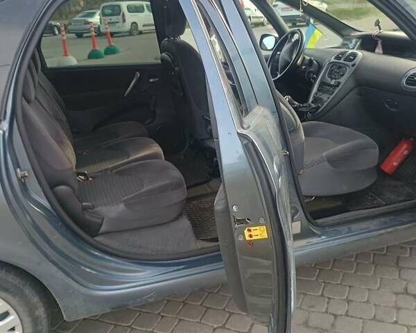 Ситроен Ксара Пикассо 2008 в Яворове на Automoto.ua Серый Ситроен Ксара Пикассо, объемом двигателя 1.6 л и пробегом 300 тыс. км за 3900 $, фото 5 на Automoto.ua