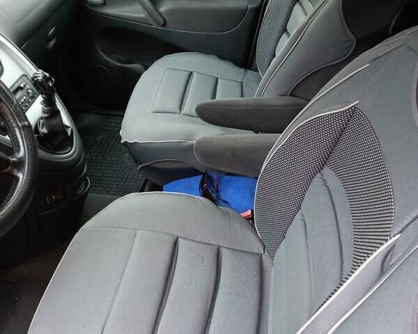 Серый Ситроен Ксара Пикассо, объемом двигателя 1.56 л и пробегом 228 тыс. км за 4500 $, фото 8 на Automoto.ua