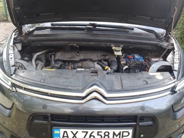 Сірий Сітроен Ксара Пікассо, об'ємом двигуна 1.6 л та пробігом 315 тис. км за 6450 $, фото 16 на Automoto.ua