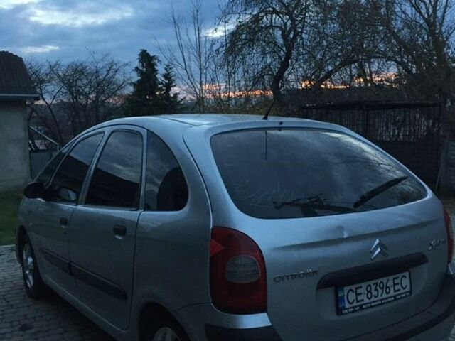 Серый Ситроен Ксара Пикассо, объемом двигателя 1.6 л и пробегом 241 тыс. км за 3200 $, фото 3 на Automoto.ua