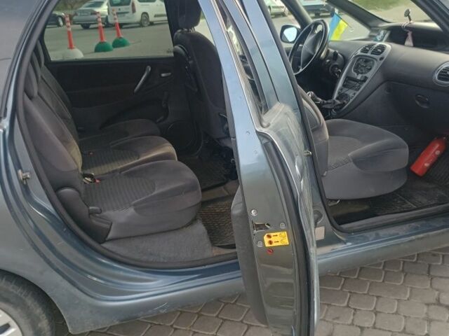 Ситроен Ксара Пикассо 2008 в Яворове на Automoto.ua Серый Ситроен Ксара Пикассо, объемом двигателя 1.6 л и пробегом 300 тыс. км за 3900 $, фото 6 на Automoto.ua