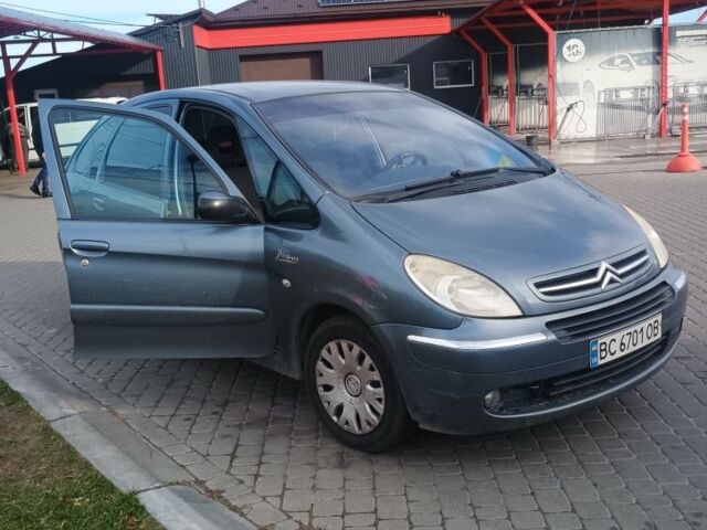 Ситроен Ксара Пикассо 2008 в Яворове на Automoto.ua Серый Ситроен Ксара Пикассо, объемом двигателя 1.6 л и пробегом 300 тыс. км за 3900 $, фото 2 на Automoto.ua