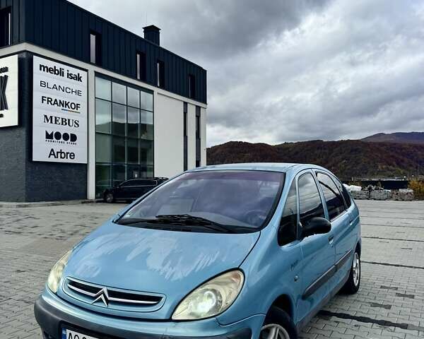 Синій Сітроен Ксара Пікассо, об'ємом двигуна 1.6 л та пробігом 306 тис. км за 2500 $, фото 2 на Automoto.ua