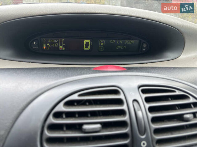 Ситроен Ксара Пикассо 2001 в Богородчанах на Automoto.ua Синий Ситроен Ксара Пикассо, объемом двигателя 1.6 л и пробегом 184 тыс. км за 3300 $, фото 10 на Automoto.ua