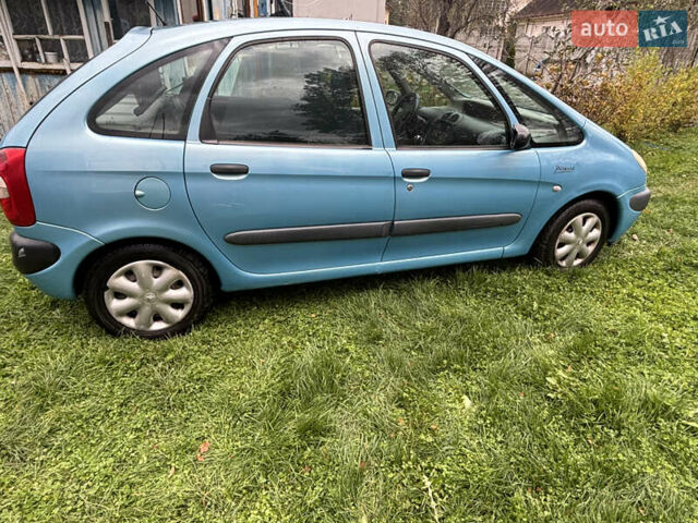 Ситроен Ксара Пикассо 2001 в Богородчанах на Automoto.ua Синий Ситроен Ксара Пикассо, объемом двигателя 1.6 л и пробегом 184 тыс. км за 3300 $, фото 5 на Automoto.ua
