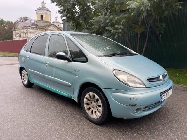 Ситроен Ксара Пикассо 2003 в Смеле на Automoto.ua Синий Ситроен Ксара Пикассо, объемом двигателя 2 л и пробегом 300 тыс. км за 1600 $, фото 2 на Automoto.ua