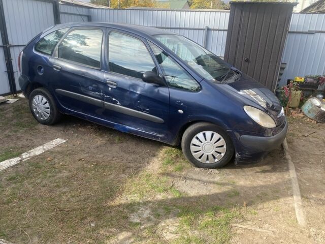 Ситроен Ксара Пикассо 2003 в Синельниковом на Automoto.ua Синий Ситроен Ксара Пикассо, объемом двигателя 2 л и пробегом 300 тыс. км за 1400 $, фото 1 на Automoto.ua