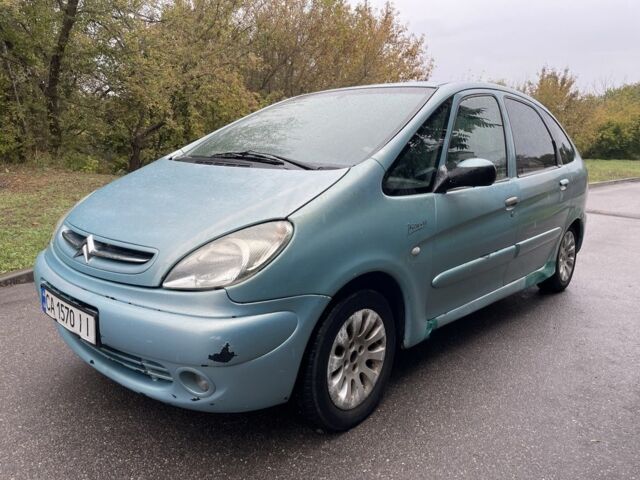 Ситроен Ксара Пикассо 2003 в Смеле на Automoto.ua Синий Ситроен Ксара Пикассо, объемом двигателя 2 л и пробегом 300 тыс. км за 1600 $, фото 1 на Automoto.ua