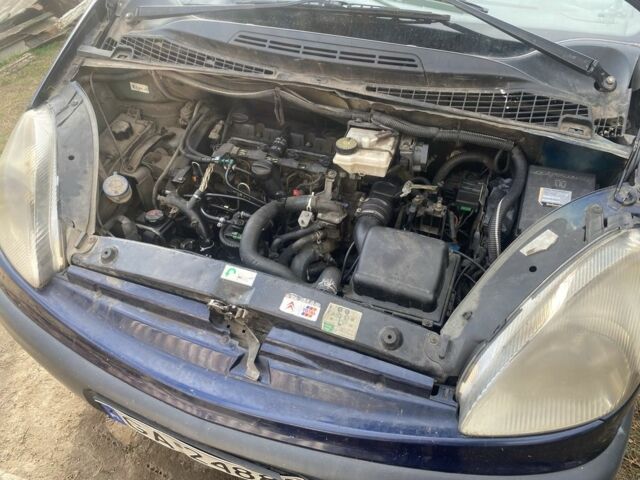 Ситроен Ксара Пикассо 2003 в Синельниковом на Automoto.ua Синий Ситроен Ксара Пикассо, объемом двигателя 2 л и пробегом 300 тыс. км за 1400 $, фото 4 на Automoto.ua