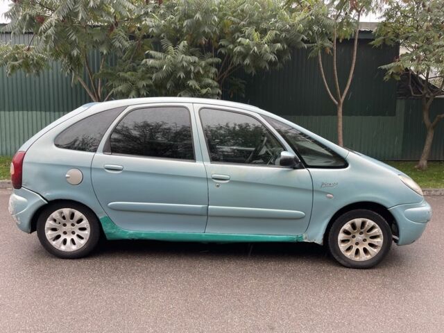 Ситроен Ксара Пикассо 2003 в Смеле на Automoto.ua Синий Ситроен Ксара Пикассо, объемом двигателя 2 л и пробегом 300 тыс. км за 1600 $, фото 3 на Automoto.ua