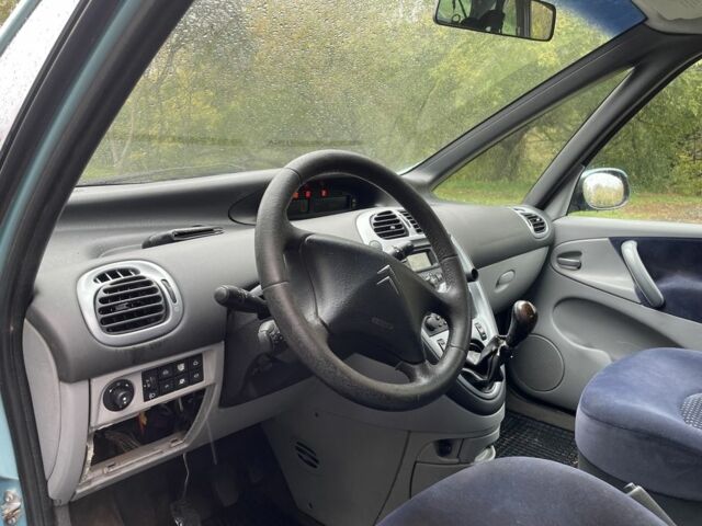 Ситроен Ксара Пикассо 2003 в Смеле на Automoto.ua Синий Ситроен Ксара Пикассо, объемом двигателя 2 л и пробегом 300 тыс. км за 1600 $, фото 9 на Automoto.ua