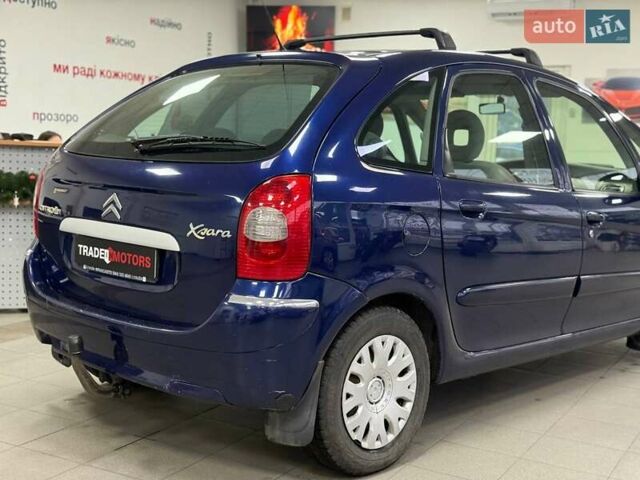 Синій Сітроен Ксара Пікассо, об'ємом двигуна 1.59 л та пробігом 215 тис. км за 4490 $, фото 12 на Automoto.ua