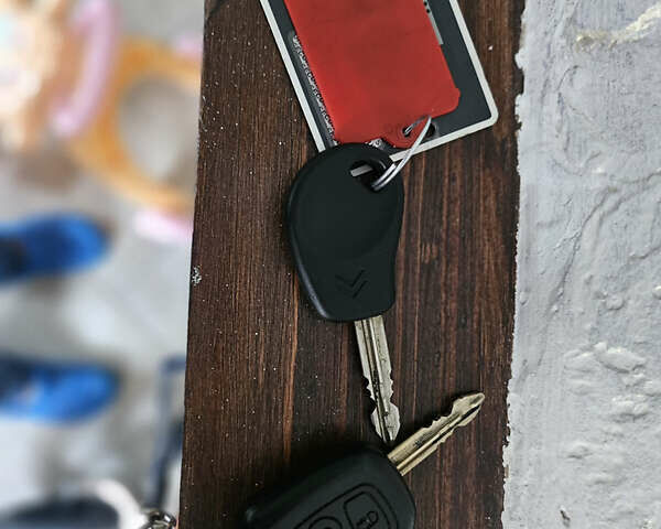 Синий Ситроен Ксара Пикассо, объемом двигателя 1.6 л и пробегом 225 тыс. км за 3700 $, фото 19 на Automoto.ua