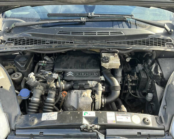 Синій Сітроен Ксара Пікассо, об'ємом двигуна 1.6 л та пробігом 250 тис. км за 4200 $, фото 9 на Automoto.ua