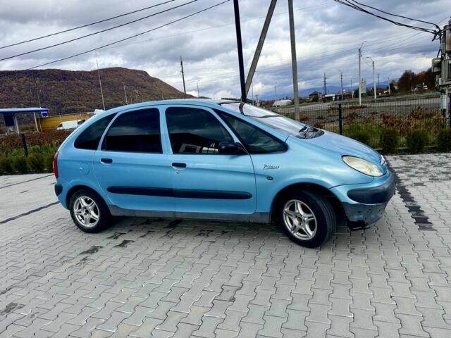 Ситроен Ксара Пикассо 2000 в Хусте на Automoto.ua Синий Ситроен Ксара Пикассо, объемом двигателя 1.6 л и пробегом 300 тыс. км за 2500 $, фото 1 на Automoto.ua