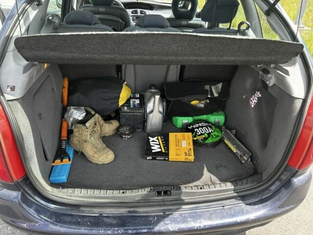 Синий Ситроен Ксара Пикассо, объемом двигателя 1.6 л и пробегом 330 тыс. км за 1800 $, фото 7 на Automoto.ua