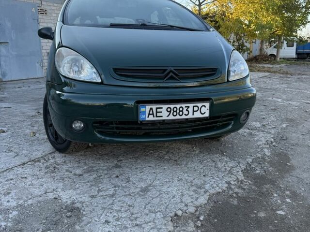 Зеленый Ситроен Ксара Пикассо, объемом двигателя 2 л и пробегом 400 тыс. км за 1700 $, фото 12 на Automoto.ua