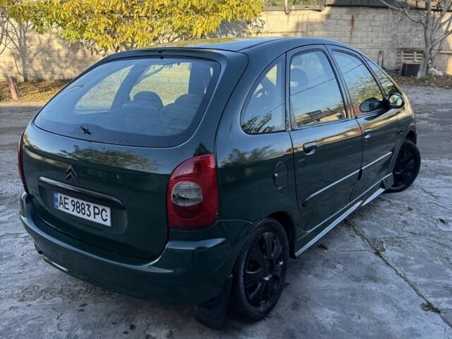 Зеленый Ситроен Ксара Пикассо, объемом двигателя 2 л и пробегом 400 тыс. км за 1700 $, фото 7 на Automoto.ua