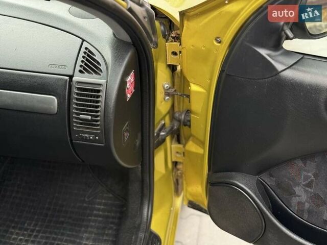 Желтый Ситроен Ксара, объемом двигателя 1.9 л и пробегом 316 тыс. км за 2300 $, фото 9 на Automoto.ua
