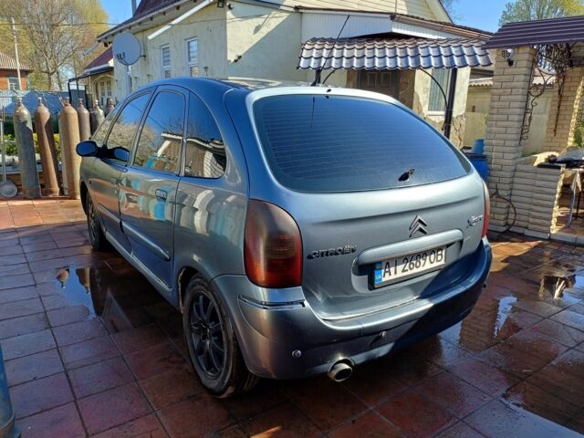 Серый Ситроен Ксара, объемом двигателя 1.6 л и пробегом 370 тыс. км за 2800 $, фото 2 на Automoto.ua