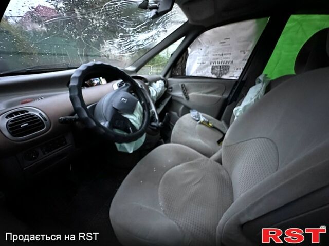 Синий Ситроен Ксара, объемом двигателя 1.7 л и пробегом 290 тыс. км за 999 $, фото 4 на Automoto.ua