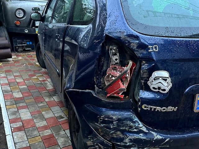 Синий Ситроен Ксара, объемом двигателя 1.7 л и пробегом 290 тыс. км за 999 $, фото 7 на Automoto.ua