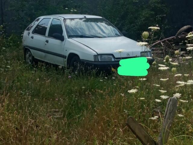 Ситроен ЗХ 1992 в Коростене на Automoto.ua Белый Ситроен ЗХ, объемом двигателя 1.4 л и пробегом 381 тыс. км за 940 $, фото 1 на Automoto.ua