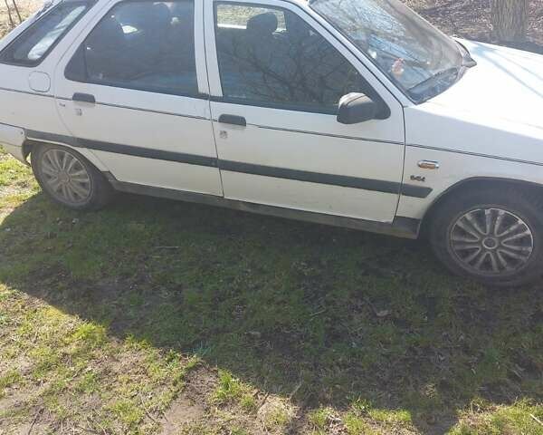 Ситроен ЗХ 1992 в Тернополе на Automoto.ua Белый Ситроен ЗХ, объемом двигателя 1.4 л и пробегом 280 тыс. км за 799 $, фото 2 на Automoto.ua