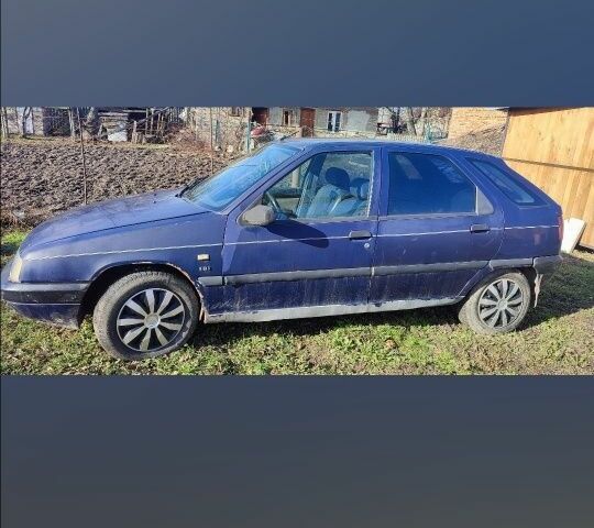 Синий Ситроен ЗХ, объемом двигателя 1.8 л и пробегом 320 тыс. км за 600 $, фото 6 на Automoto.ua