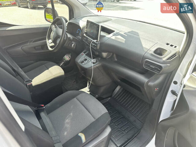Білий Сітроен e-Berlingo, об'ємом двигуна 0 л та пробігом 126 тис. км за 18999 $, фото 8 на Automoto.ua