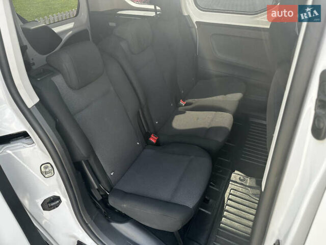Білий Сітроен e-Berlingo, об'ємом двигуна 0 л та пробігом 126 тис. км за 18999 $, фото 4 на Automoto.ua