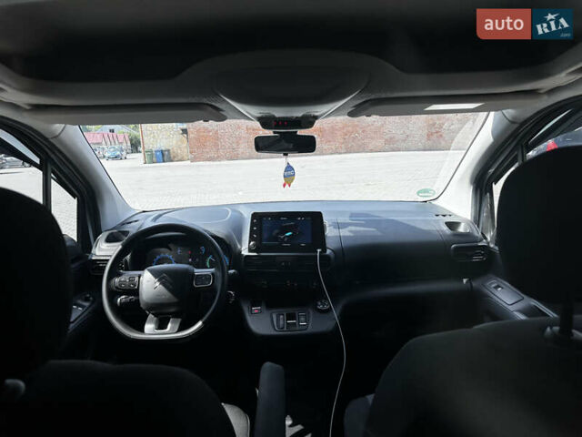 Білий Сітроен e-Berlingo, об'ємом двигуна 0 л та пробігом 126 тис. км за 18999 $, фото 15 на Automoto.ua