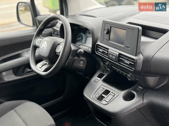 Белый Ситроен e-Berlingo, объемом двигателя 0 л и пробегом 20 тыс. км за 16000 $, фото 15 на Automoto.ua