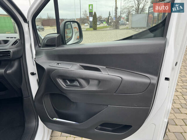 Белый Ситроен e-Berlingo, объемом двигателя 0 л и пробегом 20 тыс. км за 16000 $, фото 13 на Automoto.ua