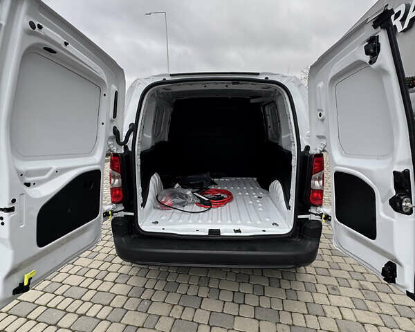 Белый Ситроен e-Berlingo, объемом двигателя 0 л и пробегом 20 тыс. км за 16000 $, фото 18 на Automoto.ua