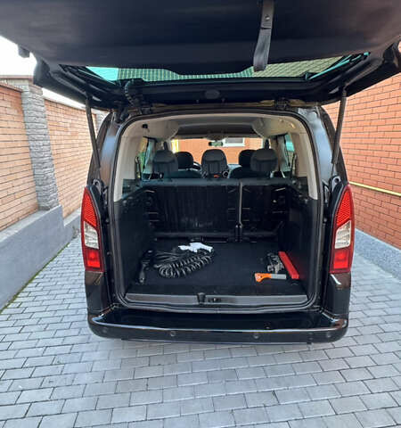 Черный Ситроен e-Berlingo, объемом двигателя 0 л и пробегом 83 тыс. км за 9500 $, фото 7 на Automoto.ua
