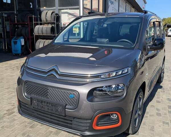 Серый Ситроен e-Berlingo, объемом двигателя 0 л и пробегом 143 тыс. км за 15500 $, фото 47 на Automoto.ua