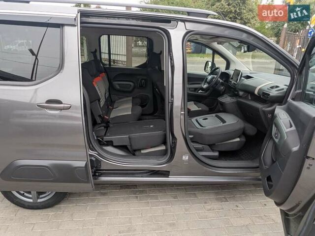Серый Ситроен e-Berlingo, объемом двигателя 0 л и пробегом 143 тыс. км за 15500 $, фото 51 на Automoto.ua