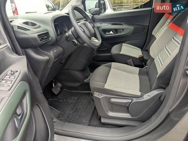 Серый Ситроен e-Berlingo, объемом двигателя 0 л и пробегом 143 тыс. км за 15500 $, фото 27 на Automoto.ua