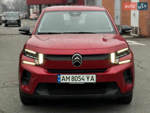 Красный Ситроен e-C3, объемом двигателя 0 л и пробегом 4 тыс. км за 19900 $, фото 1 на Automoto.ua