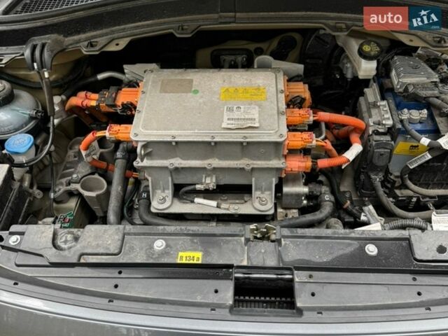 Серый Ситроен e-C3, объемом двигателя 0 л и пробегом 8 тыс. км за 16500 $, фото 14 на Automoto.ua