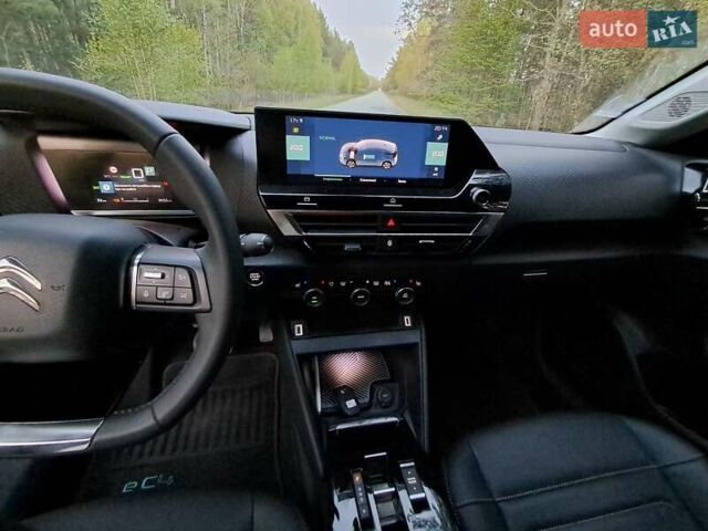 Білий Сітроен e-C4, об'ємом двигуна 0 л та пробігом 9 тис. км за 17450 $, фото 30 на Automoto.ua