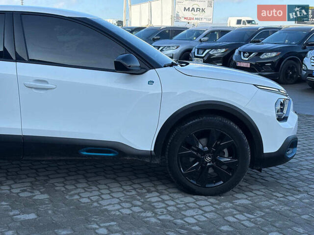 Белый Ситроен e-C4, объемом двигателя 0 л и пробегом 50 тыс. км за 16590 $, фото 16 на Automoto.ua