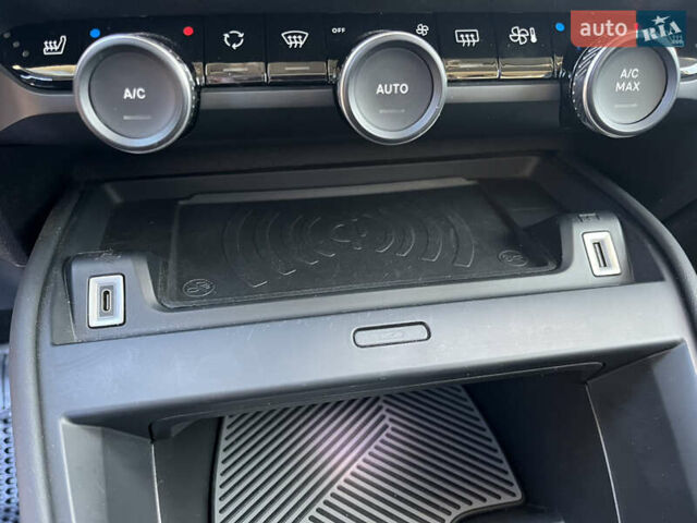 Белый Ситроен e-C4, объемом двигателя 0 л и пробегом 32 тыс. км за 18000 $, фото 13 на Automoto.ua