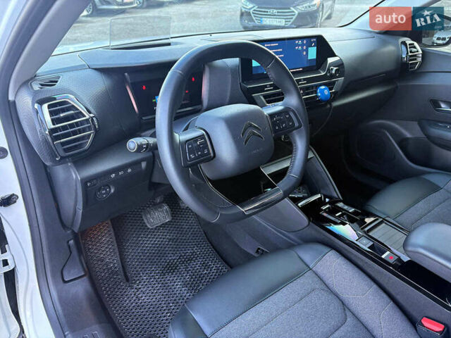 Белый Ситроен e-C4, объемом двигателя 0 л и пробегом 50 тыс. км за 16590 $, фото 20 на Automoto.ua