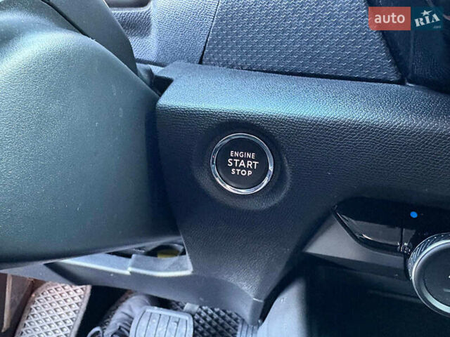 Белый Ситроен e-C4, объемом двигателя 0 л и пробегом 50 тыс. км за 16590 $, фото 26 на Automoto.ua