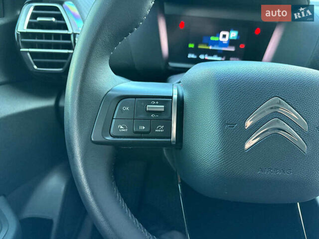 Белый Ситроен e-C4, объемом двигателя 0 л и пробегом 50 тыс. км за 16590 $, фото 40 на Automoto.ua