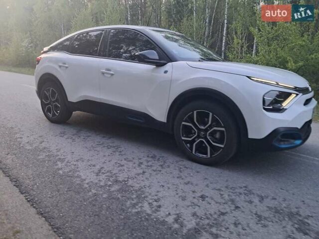Білий Сітроен e-C4, об'ємом двигуна 0 л та пробігом 9 тис. км за 17450 $, фото 8 на Automoto.ua